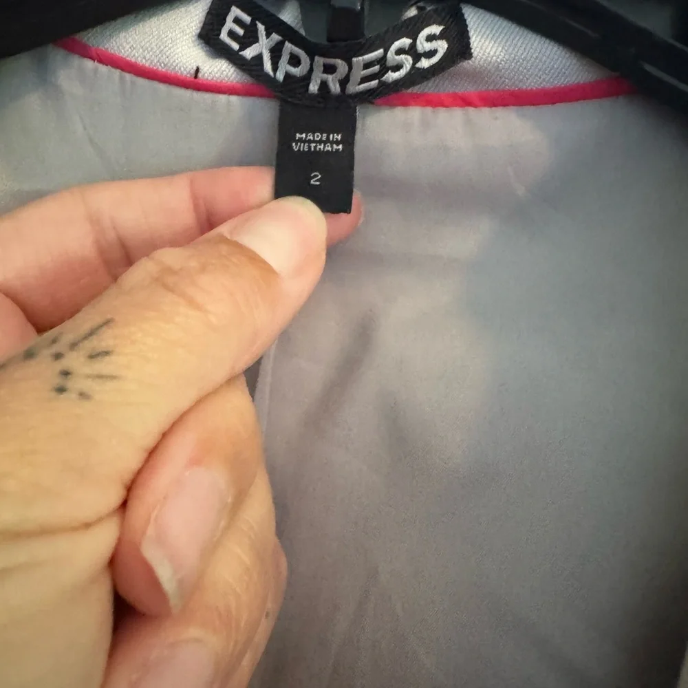 Express Women's Cream Suit Set - Picture 2 of 5